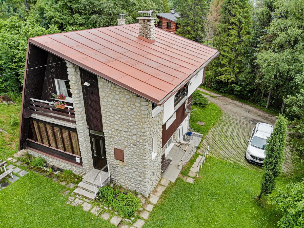 Dusan Stola Bagian luar foto